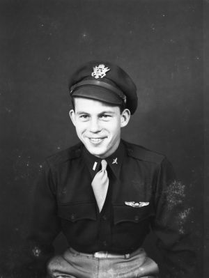 gc   portrait lt. william e. james   ng271a